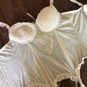 Vintage cream corset bustier Y2K
